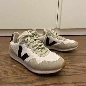 VEJA RIO BRANCO Mesh Suede Sneakers in Lt Grey/Black/White